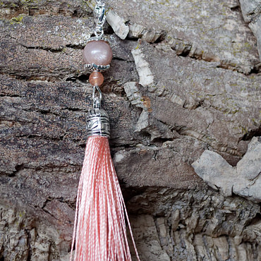 Marqueur rose pale tricot ou crochet en perle pierres de soleil  (fait main)